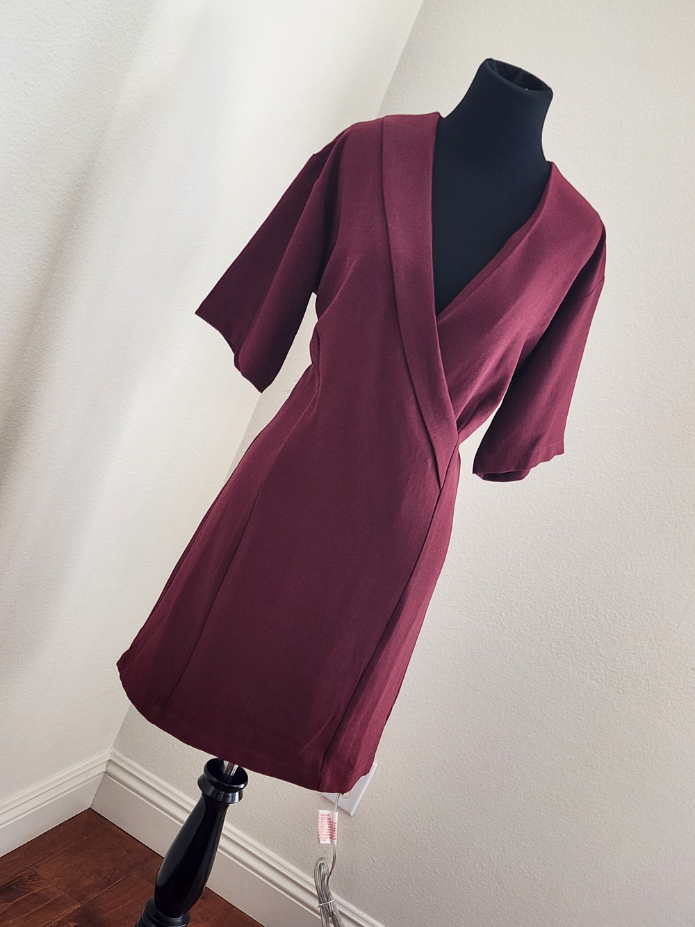 bobeau Mini Dress in Burgundy with Black Trim